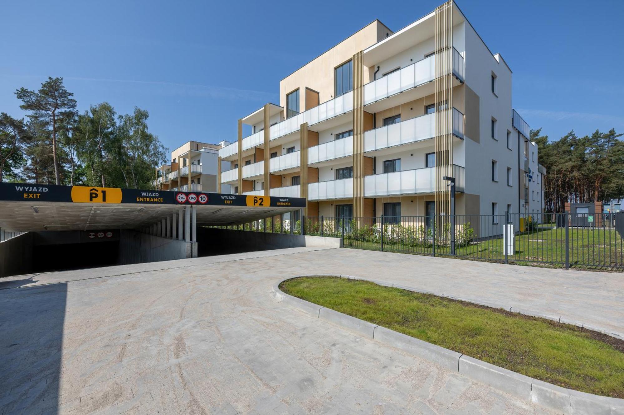 Aquamarina Dabki Marina Investアパートホテル エクステリア 写真
