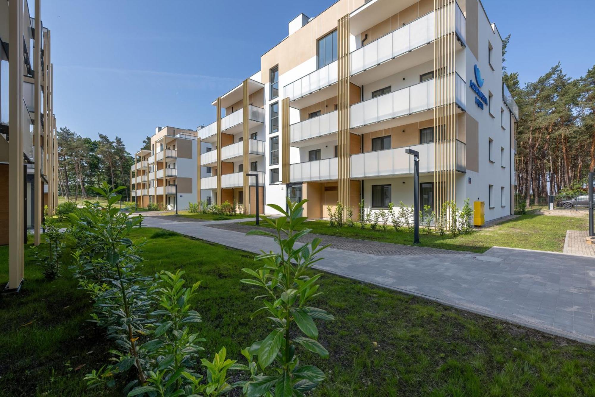 Aquamarina Dabki Marina Investアパートホテル エクステリア 写真