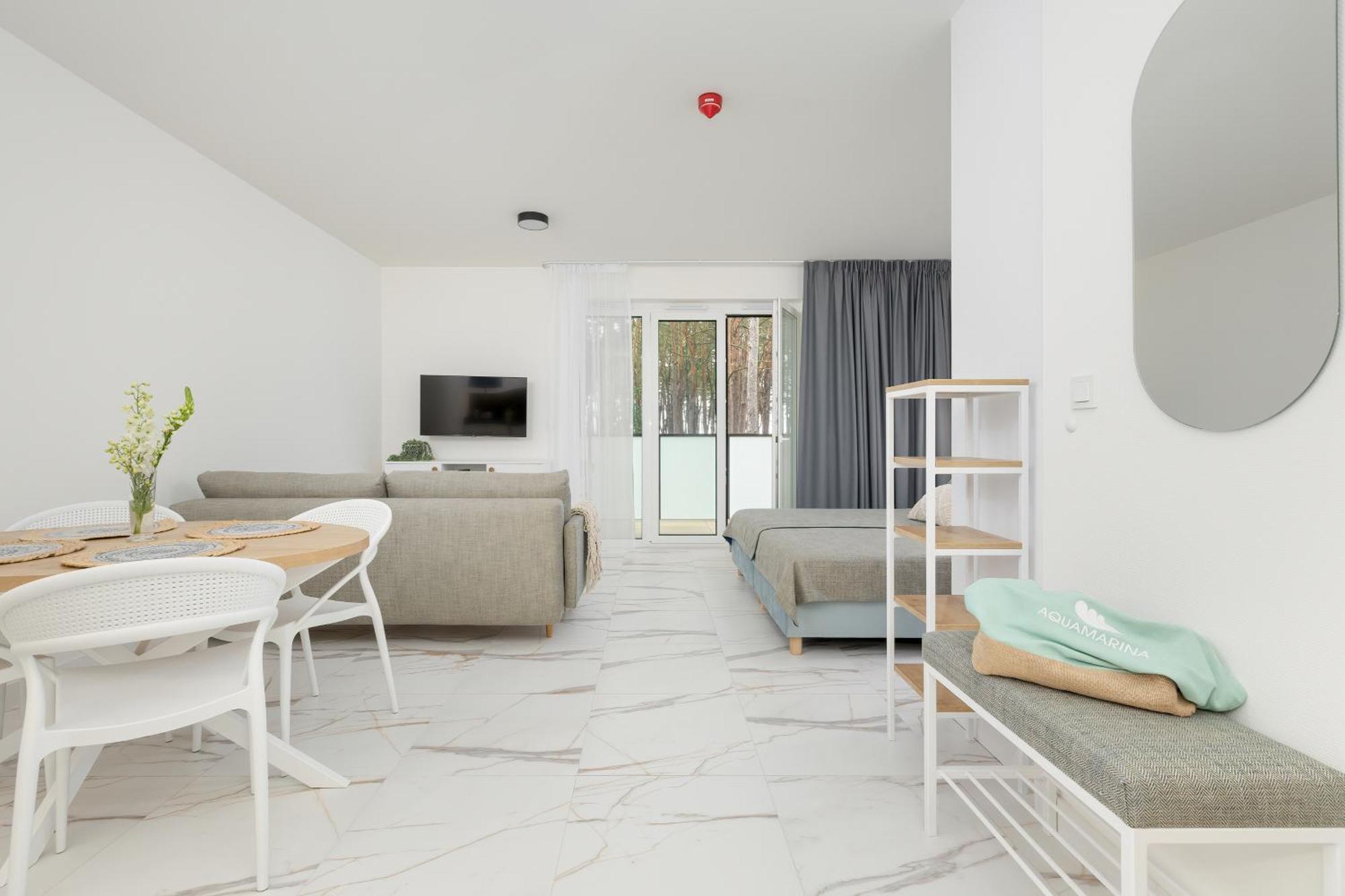 Aquamarina Dabki Marina Investアパートホテル エクステリア 写真